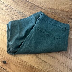 Lululemon green shorts